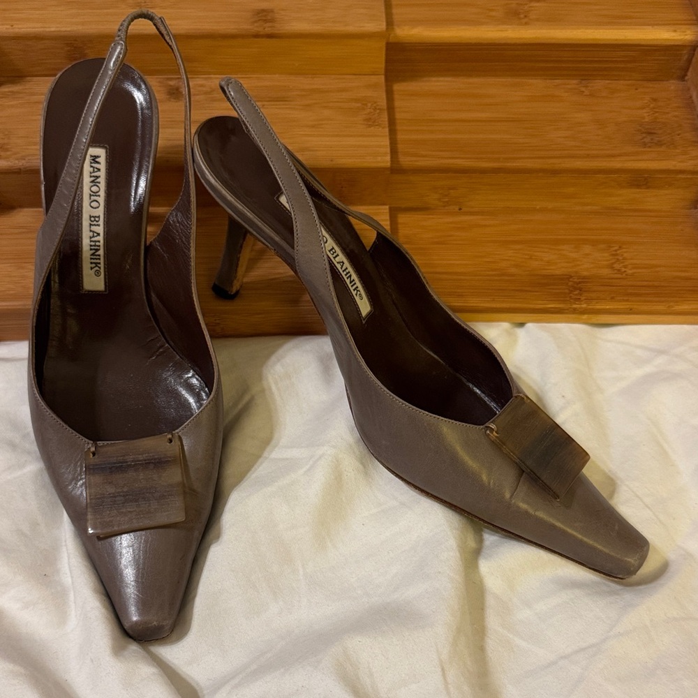 Manolo Blahnik Taupe Slingback Pumps - Picture 2 of 6